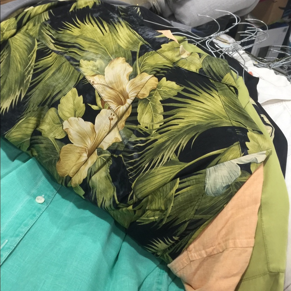 Tommy Bahama Men’s Shirts - Picture 8 of 13